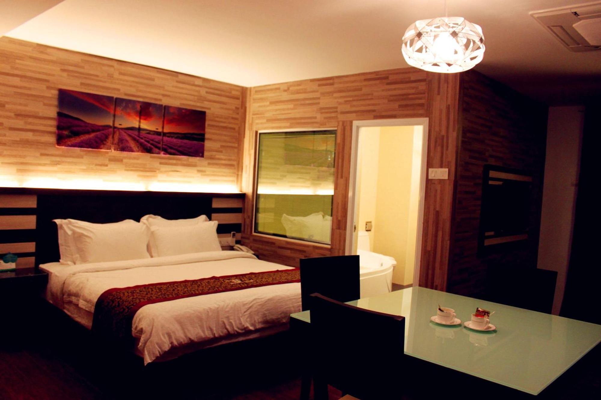 Hotel Time Boutique Nilai Zewnętrze zdjęcie